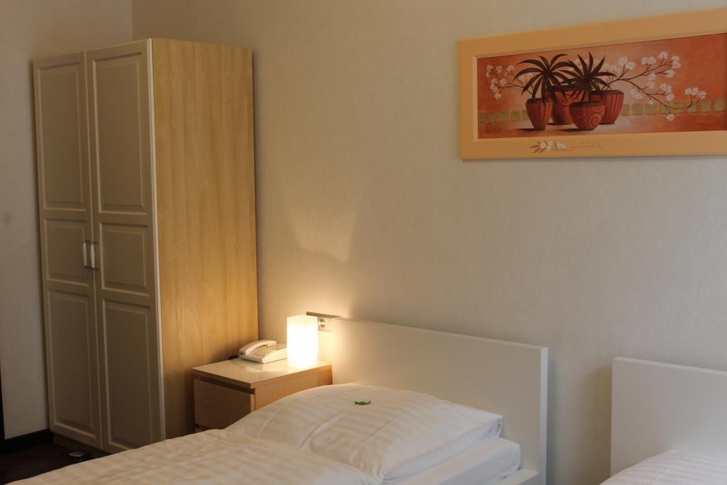 Hotel Weidenhof Düsseldorf Esterno foto